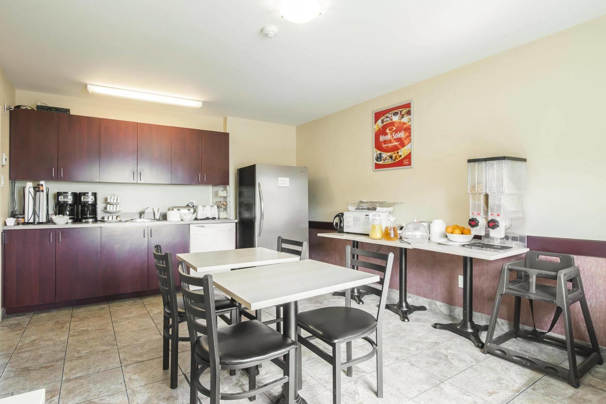 Repotel Lévis المظهر الخارجي الصورة